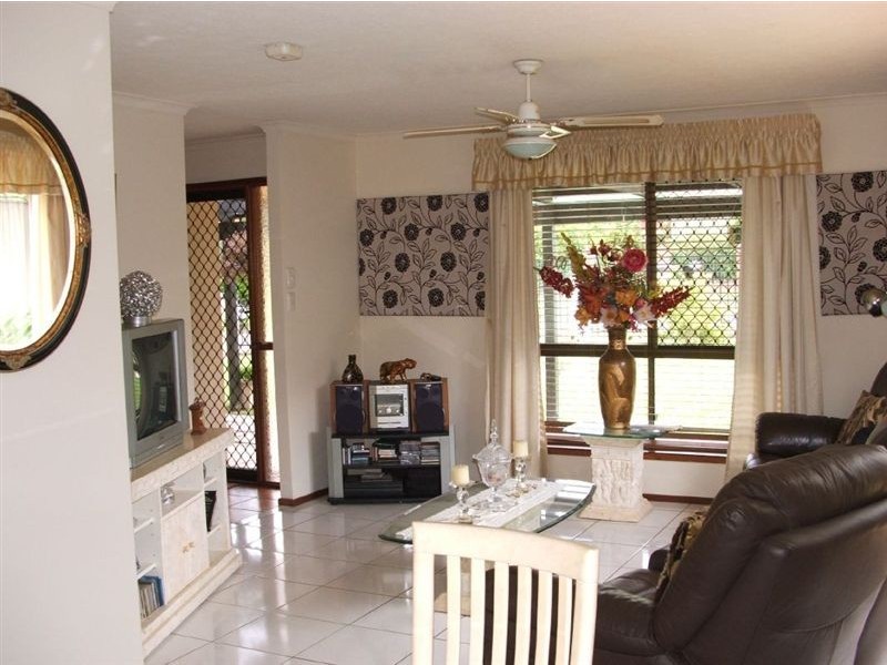 118 Estramina Road, Regents Park QLD 4118