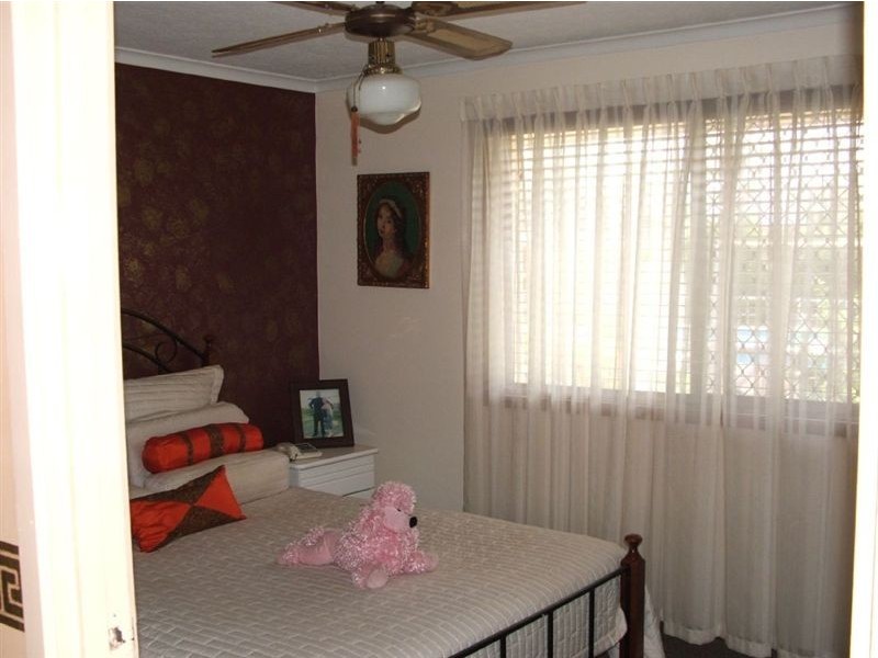 118 Estramina Road, Regents Park QLD 4118