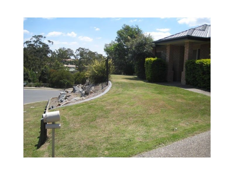 2 Bella Vista Parade, Edens Landing QLD 4207