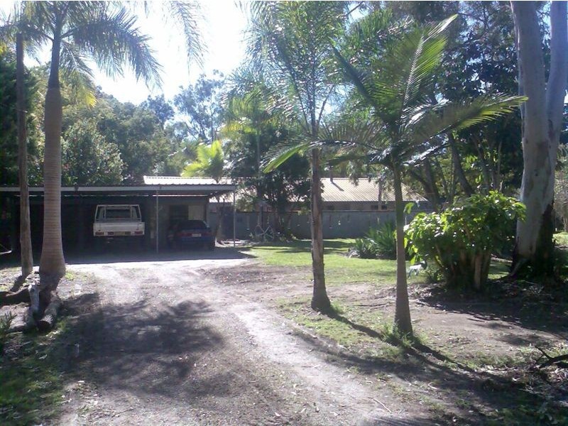 10-12 Pinelands St, Loganlea QLD 4131