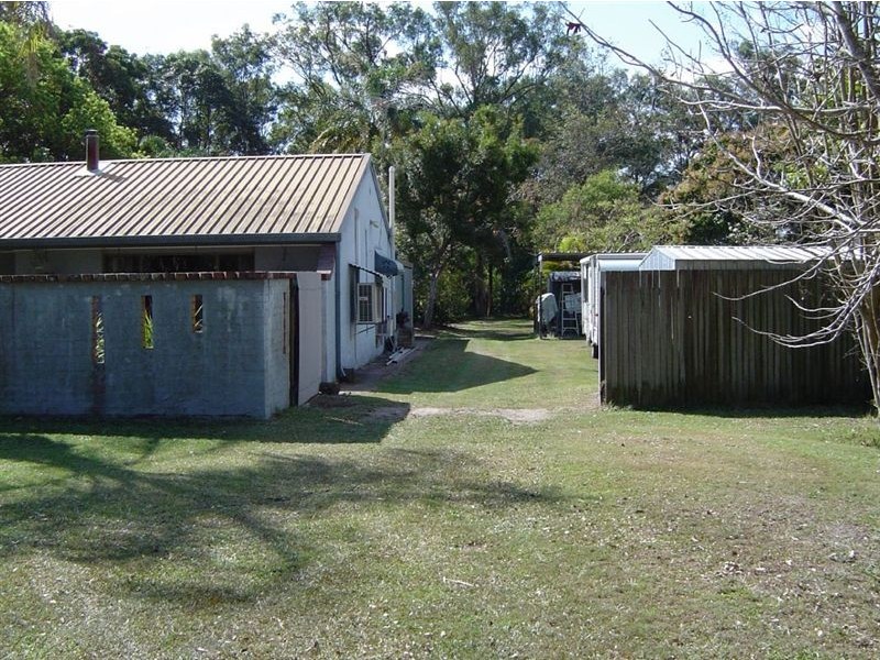 10-12 Pinelands St, Loganlea QLD 4131