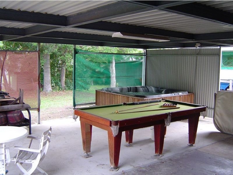 10-12 Pinelands St, Loganlea QLD 4131