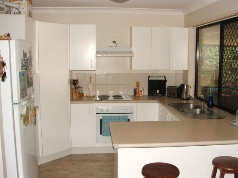 4 Riseborough, Crestmead QLD 4132
