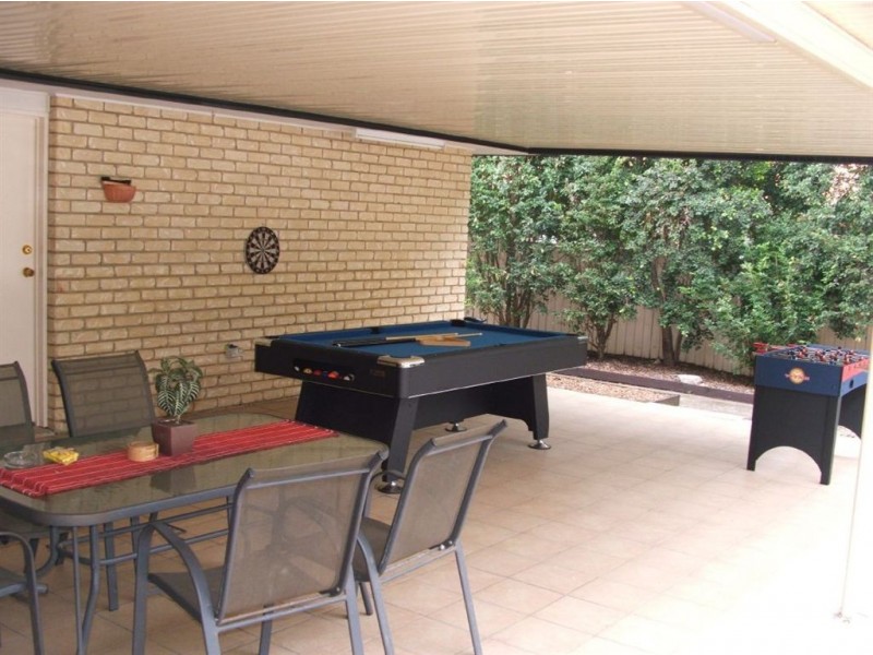 4 Riseborough, Crestmead QLD 4132