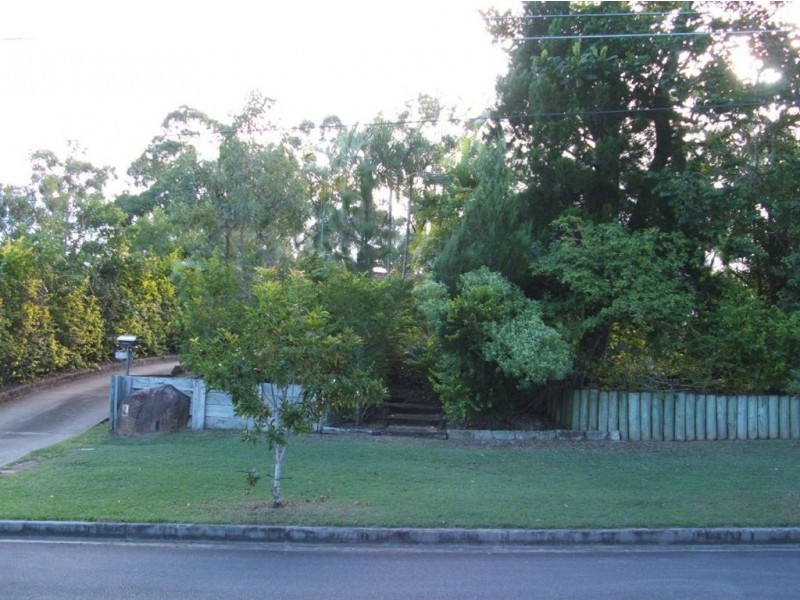 5 Oak Ave, Browns Plains QLD 4118