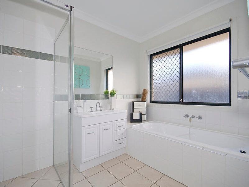 53 Lakeview Drive, Logan Reserve QLD 4133