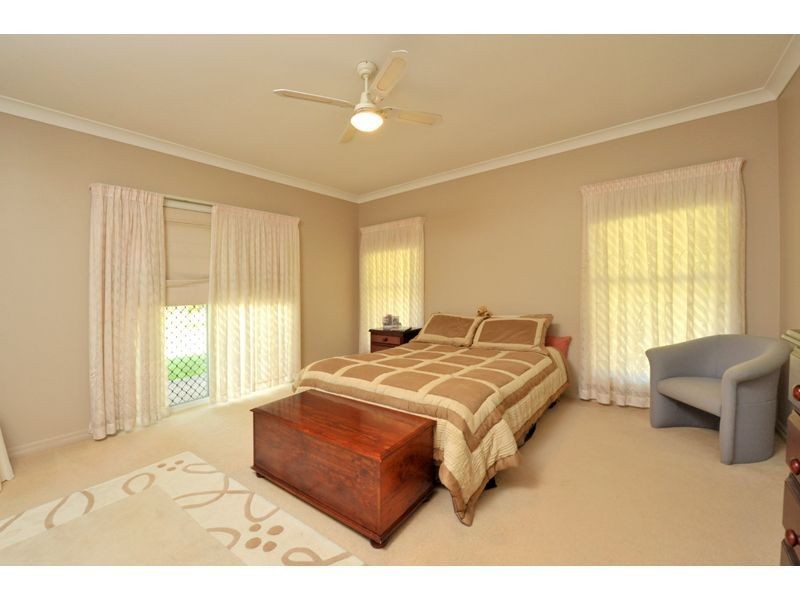 64 Lennons Rd, Greenbank QLD 4124