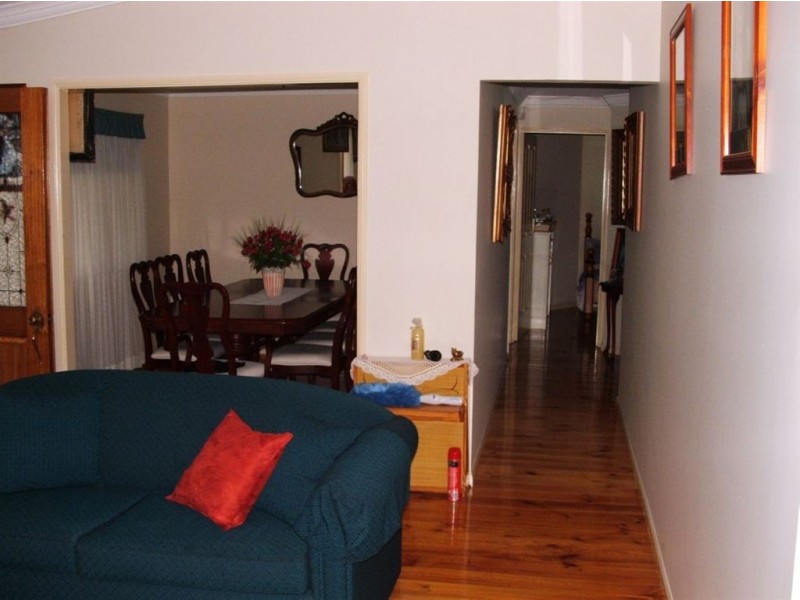 51 Dundee rd, North Maclean QLD 4280