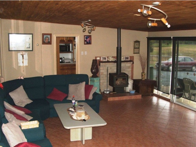 51 Dundee rd, North Maclean QLD 4280