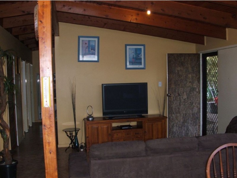 26 Vergulde street, Regents Park QLD 4118