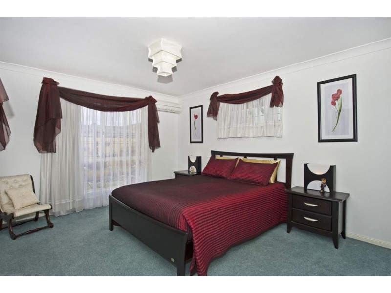 Regents Park QLD 4118