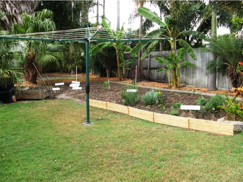 6 Paringa Court, Hillcrest QLD 4118