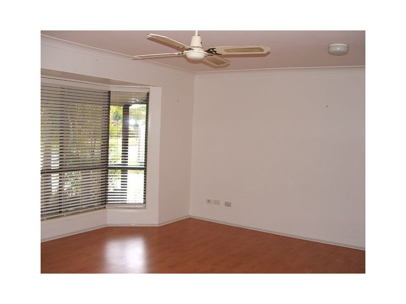 25 Oakdale Street, Browns Plains QLD 4118
