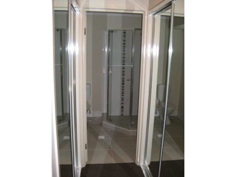 10 Serenity Ct, Crestmead QLD 4132