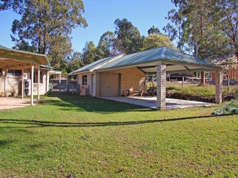 9-11 Spinebill Drive, Greenbank QLD 4124