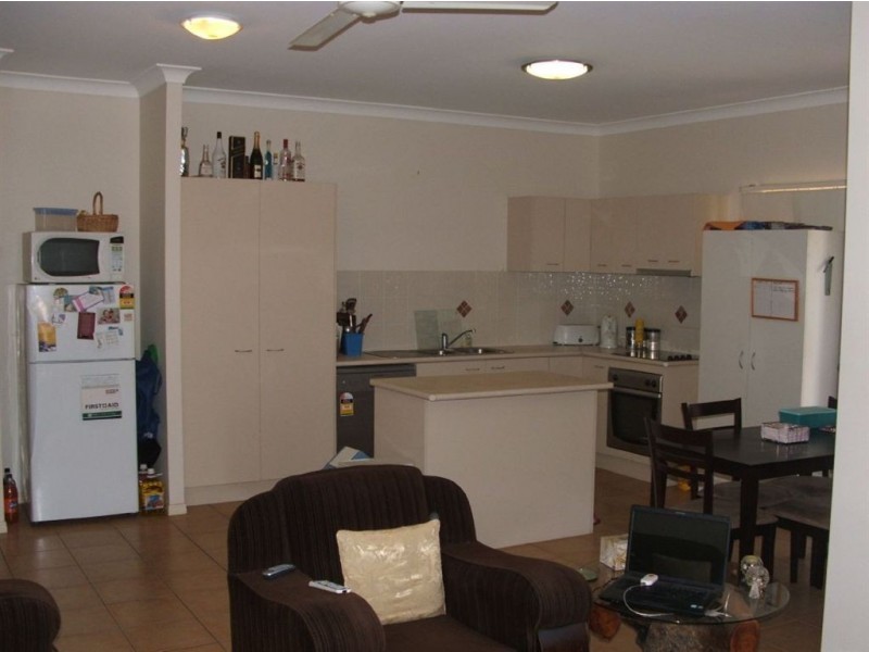 71 Grove Road, Edens Landing QLD 4207