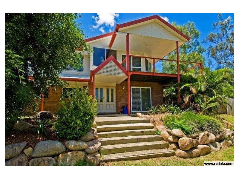 19 Castile Crescent, Edens Landing QLD 4207