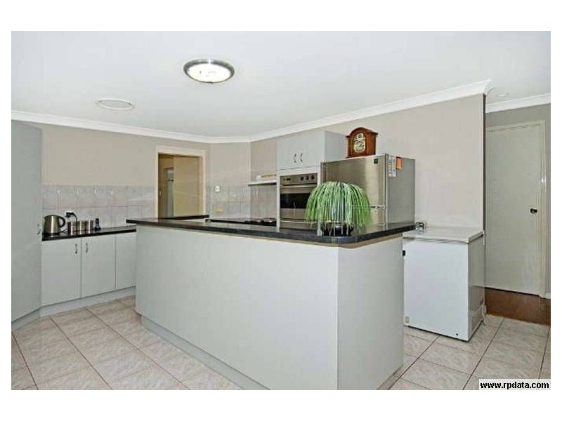 19 Castile Crescent, Edens Landing QLD 4207