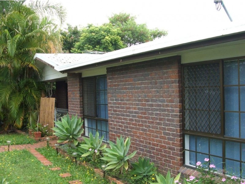 2 Dunbar Street, Browns Plains QLD 4118