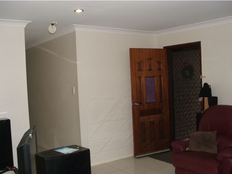 2 Dunbar Street, Browns Plains QLD 4118