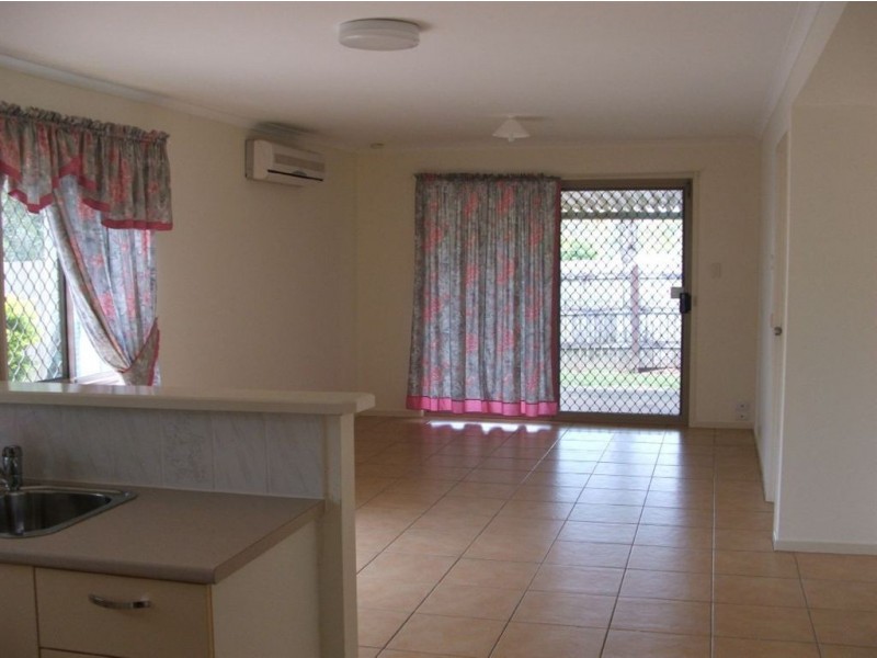11 Thistle Street, Regents Park QLD 4118