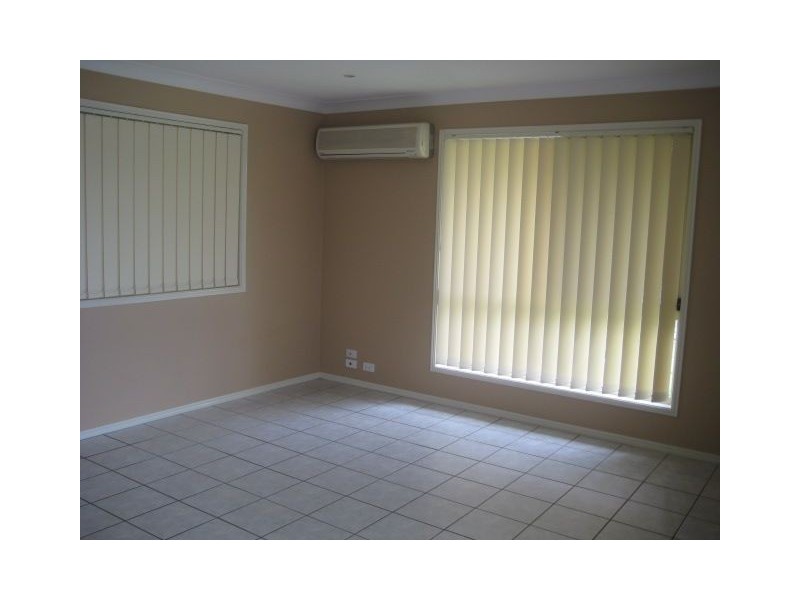 19 Melnik Drive, Loganlea QLD 4131