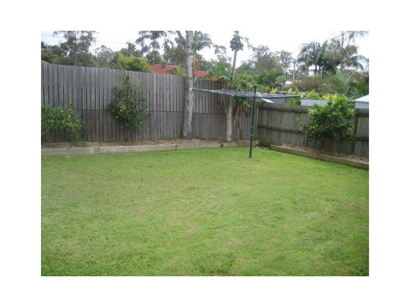 19 Melnik Drive, Loganlea QLD 4131