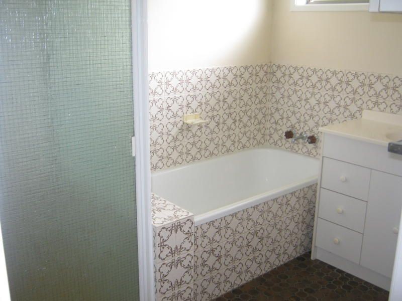 2 Cosway Street, Hillcrest QLD 4118