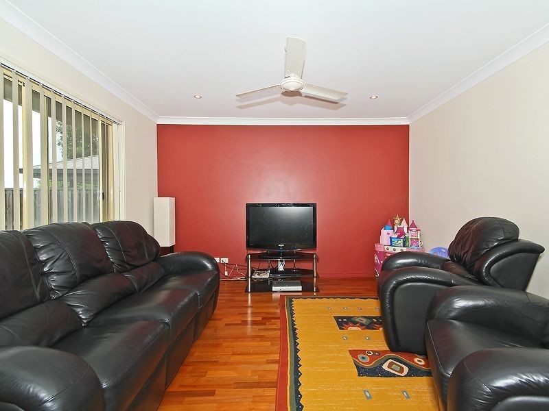 5 Kurrajong Street, Heathwood QLD 4110