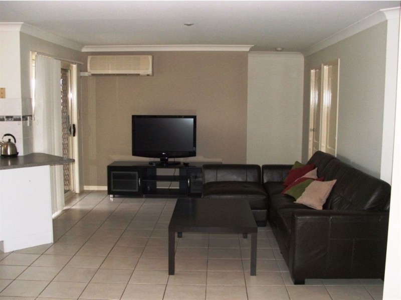 12 James Street, Crestmead QLD 4132