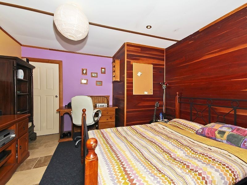 12 Hillview Drive, Hillcrest QLD 4118