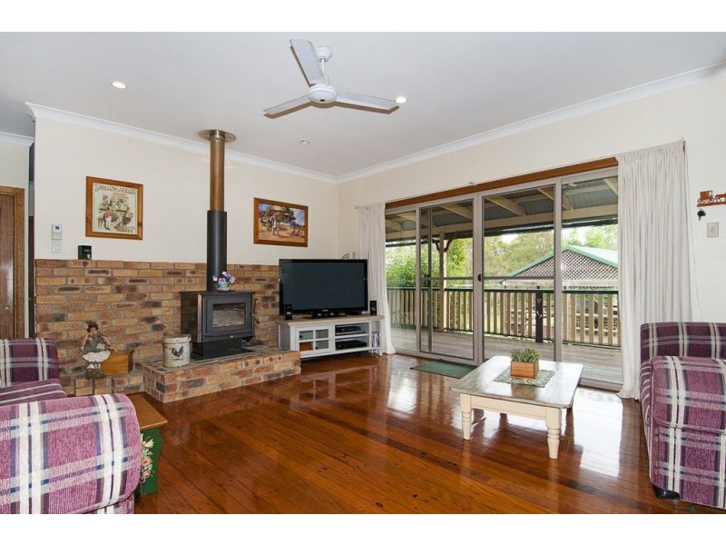 61 Cartwright Road, Buccan QLD 4207