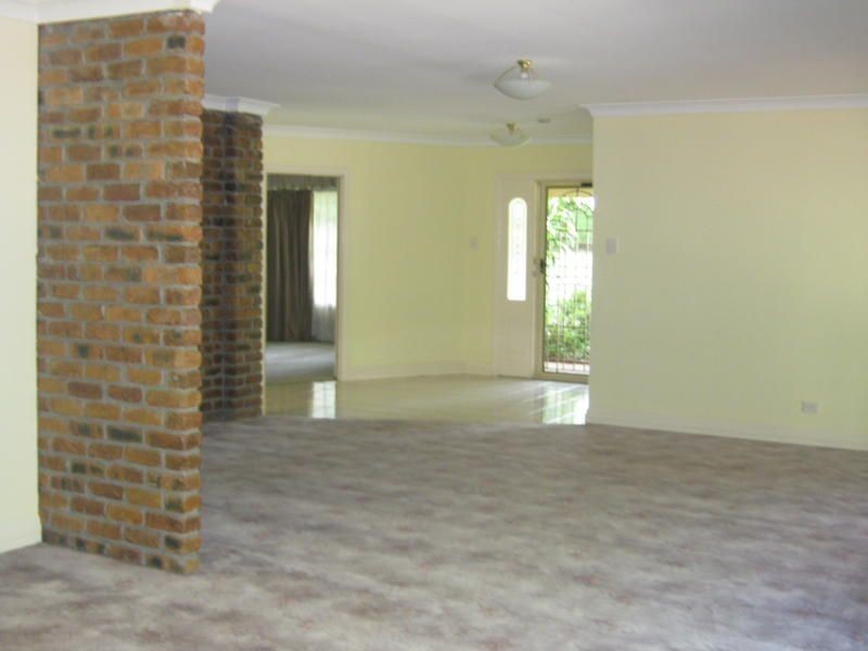 11 Jacaranda Avenue, Boronia Heights QLD 4124