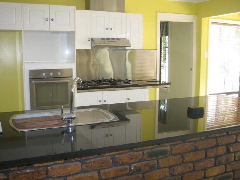 11 Jacaranda Avenue, Boronia Heights QLD 4124