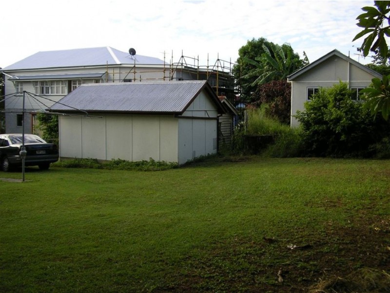 12 Thorn Street, Ipswich QLD 4305