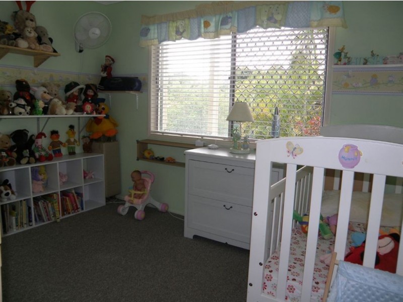 17 Catalina Street, Loganlea QLD 4131