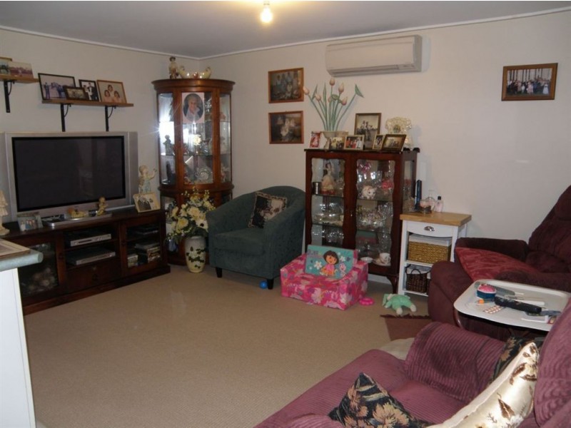 17 Catalina Street, Loganlea QLD 4131