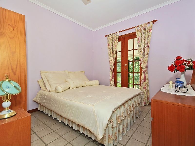 43 Wearing Road, North Maclean QLD 4280
