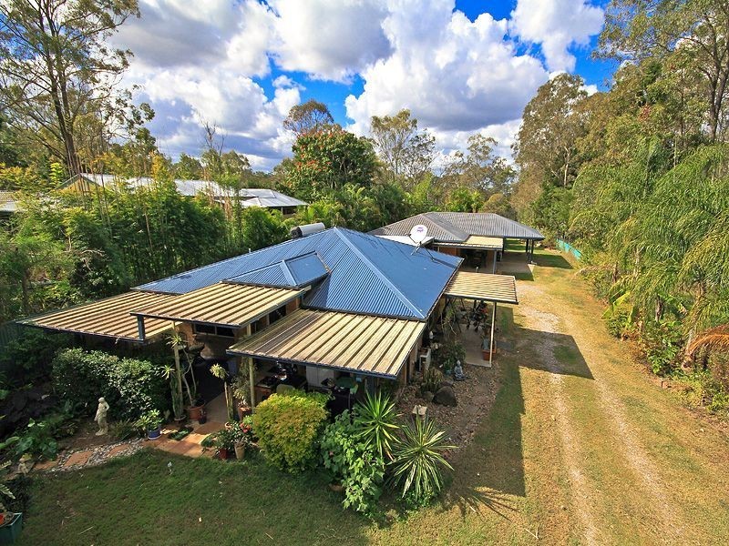 58 Smith Road, Park Ridge South QLD 4125