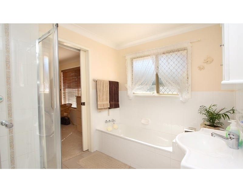 23 Dampier Court, Boronia Heights QLD 4124