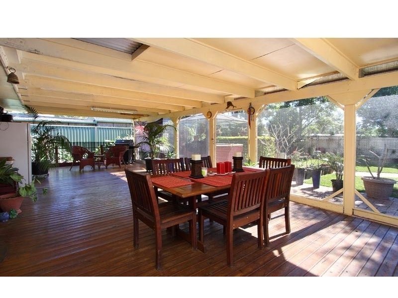 22 Estramina Road, Regents Park QLD 4118