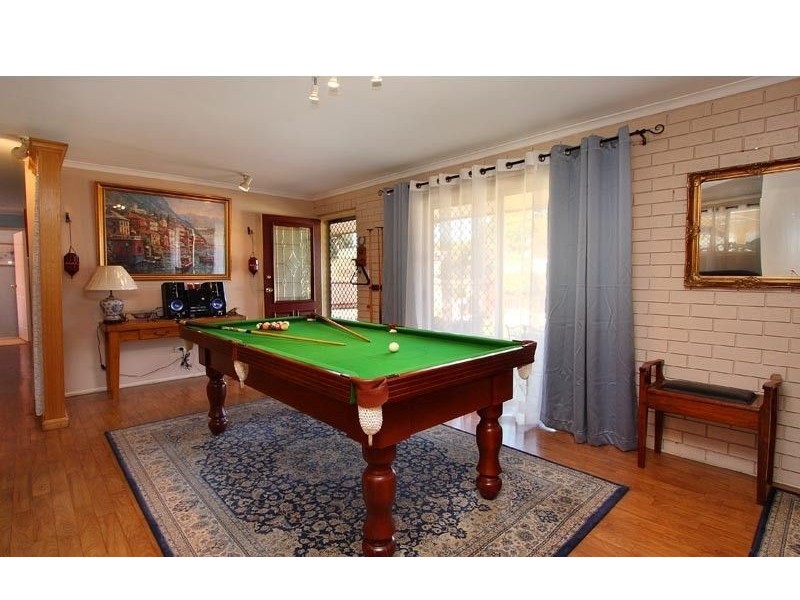 22 Estramina Road, Regents Park QLD 4118