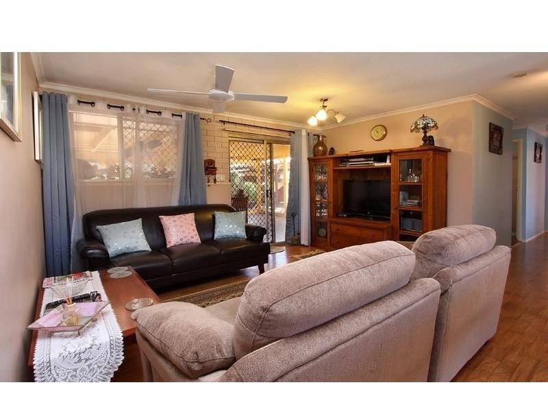 22 Estramina Road, Regents Park QLD 4118