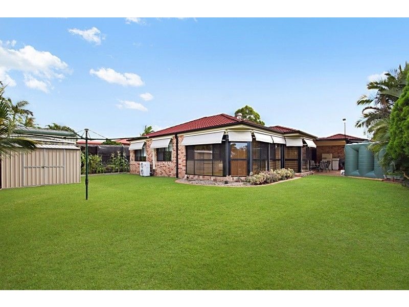 147 Emerald Drive, Regents Park QLD 4118