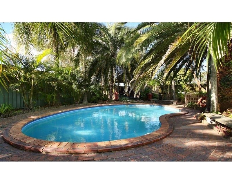 14 Peverell Street, Hillcrest QLD 4118