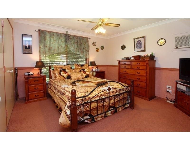 58 Haldham Crescent, Regents Park QLD 4118