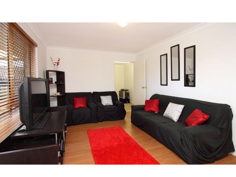 1 Solandra Circuit, Regents Park QLD 4118