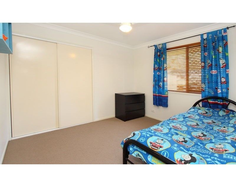 1 Solandra Circuit, Regents Park QLD 4118