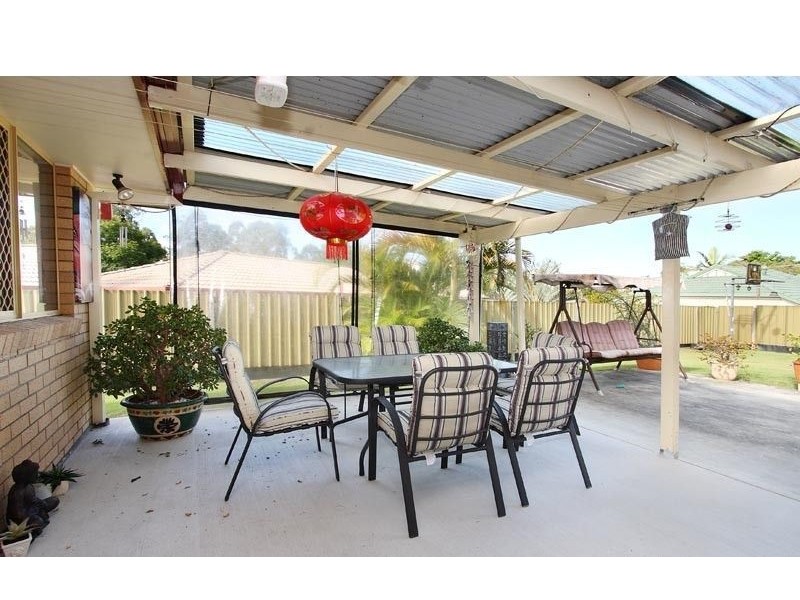 56 Redgum Drive, Regents Park QLD 4118