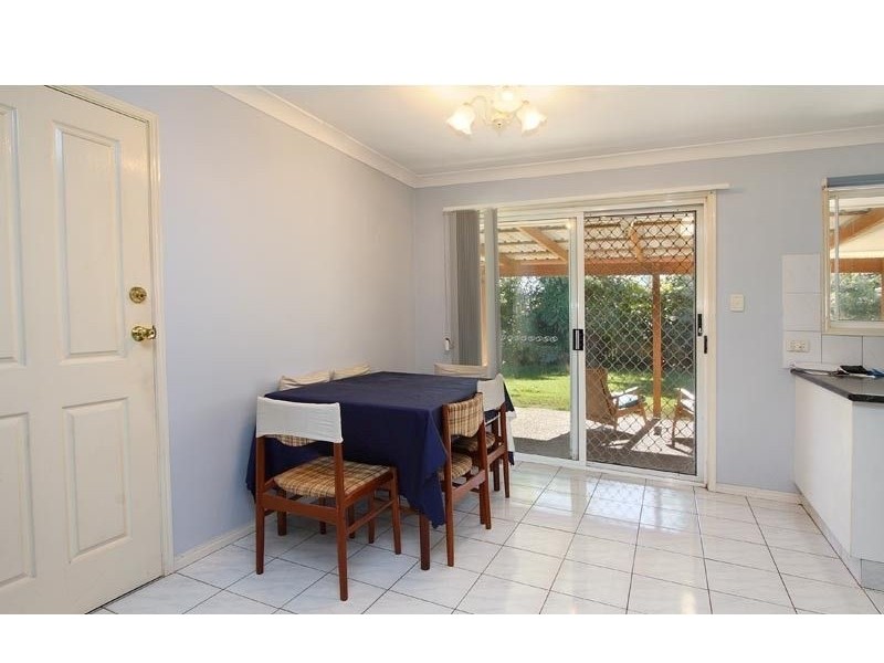 52 Bushland Drive, Regents Park QLD 4118